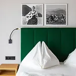 Alpenland St Johann 4*