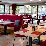 Alpenland St Johann 4*