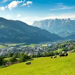 Alpenland St Johann Ξενοδοχείο 4*
