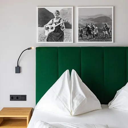 Alpenland St Johann 4*