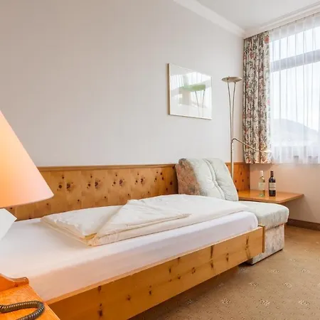 Hotel Alpenland St Johann 4*