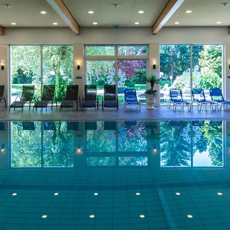 Hotel Alpenland St Johann 4*