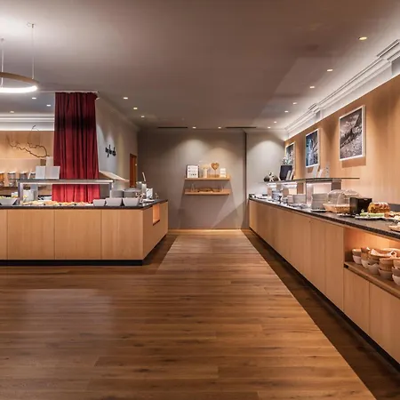 Alpenland St Johann Hotel 4*