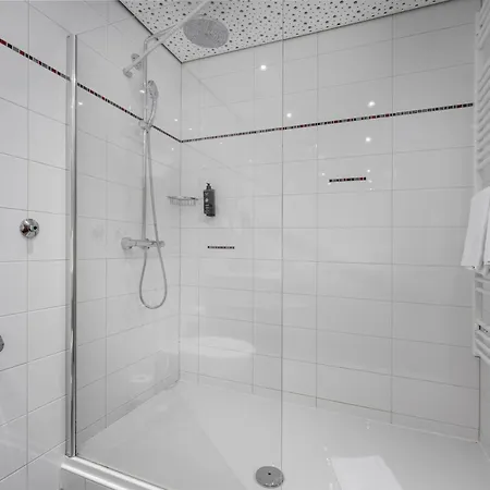 Otel Alpenland St Johann