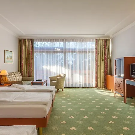 Alpenland St Johann Hotel