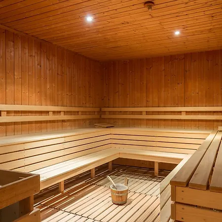Alpenland St Johann Hotel 4*